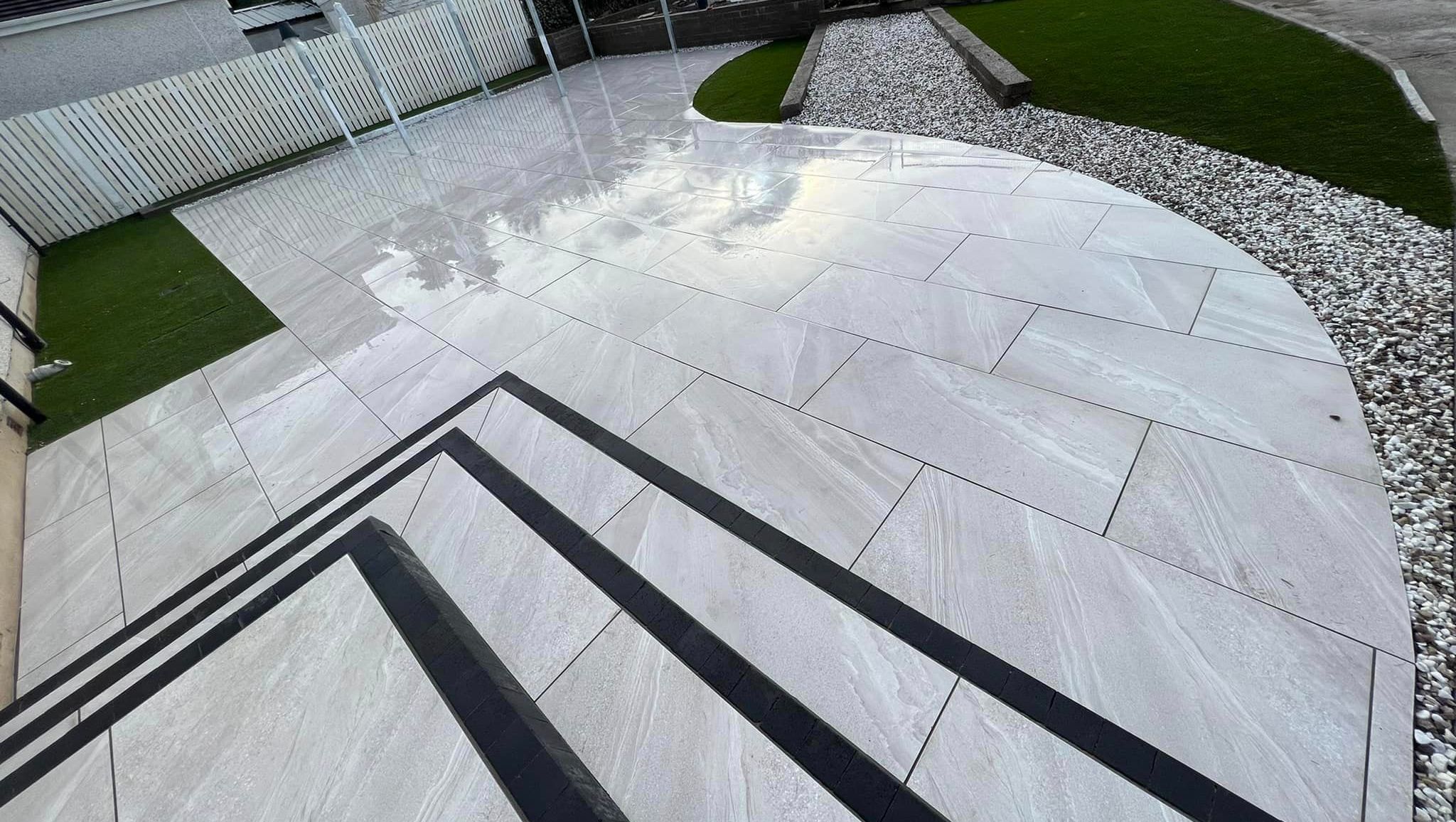 White quartzstone outdoor tiles - patio and steps